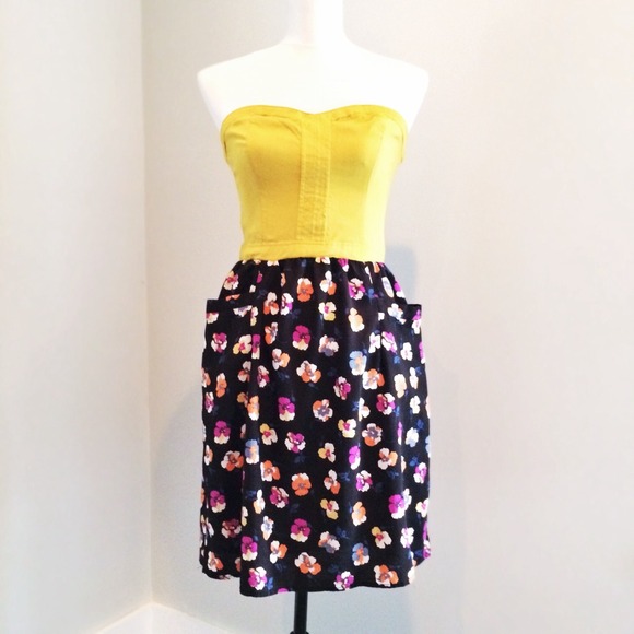 :: SOLD :: Mustard & Black Floral Sweetheart Dress