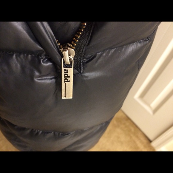 Add winter jacket - Picture 4 of 4