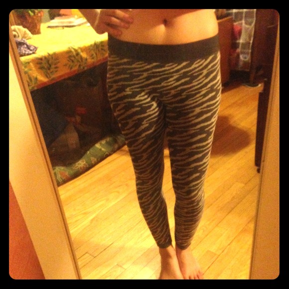 Zebra print leggings