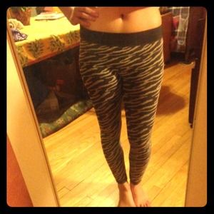 Zebra print leggings