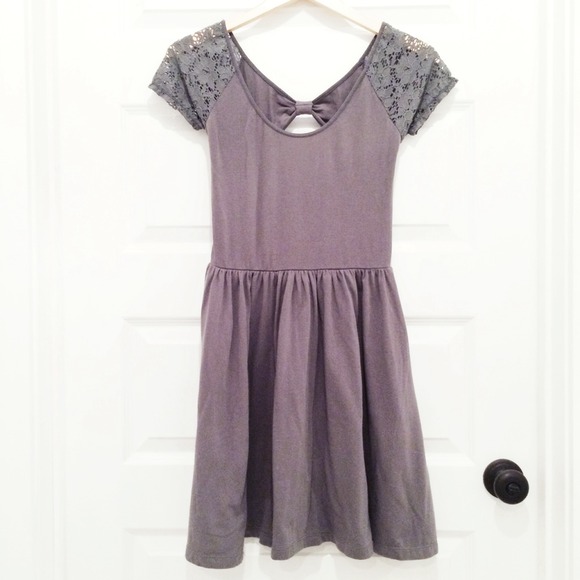 :: SOLD IN A BUNDLE :: Aeropostale Skater Dress - Picture 3 of 4