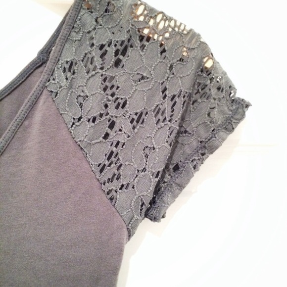 :: SOLD IN A BUNDLE :: Aeropostale Skater Dress - Picture 4 of 4