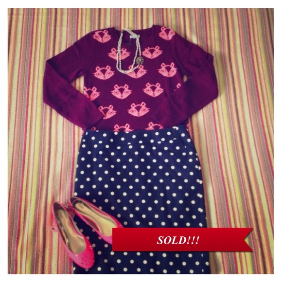 SOLD in bundle!!! NWOT polka dot pencil skirt