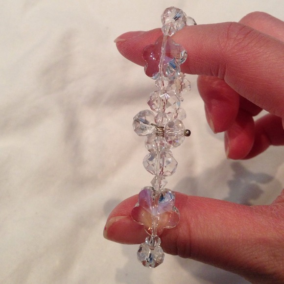 Flower crystal bracelet