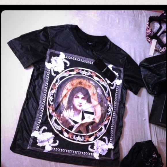Givenchy tee - Picture 2 of 2