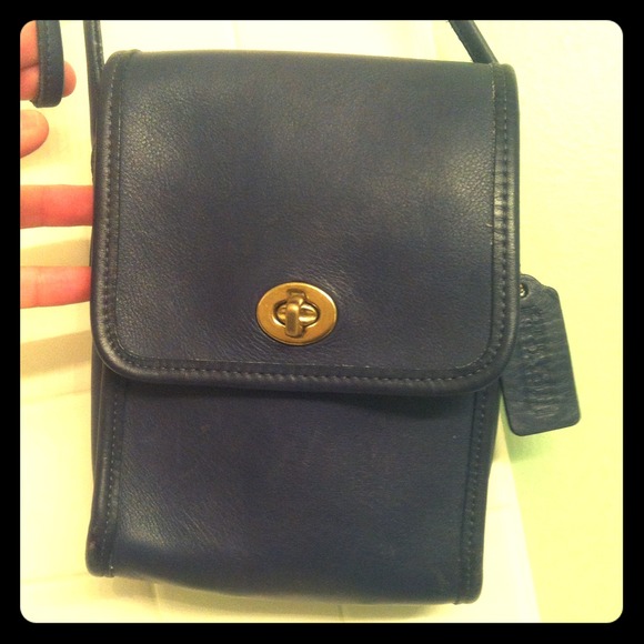 Coach vintage leather dark blue crossbody purse!