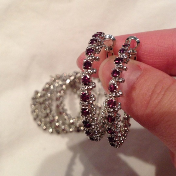 Small swirl purple crystal hoop earrings $4 each