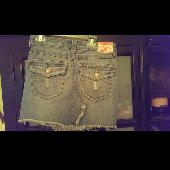 ***SOLD*** True Religion skirt - Picture 2 of 4