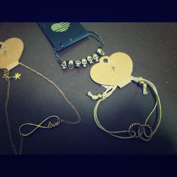 Brandy Melville Jewelry Bundle Infinity Skull