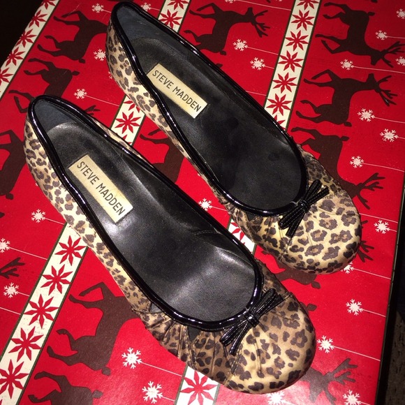 Steve Madden leopard short heel 6