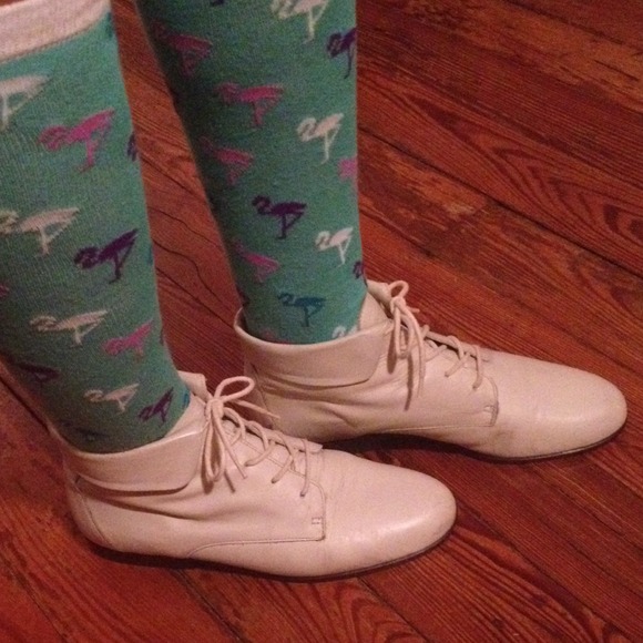 White lace up booties! - Picture 2 of 2