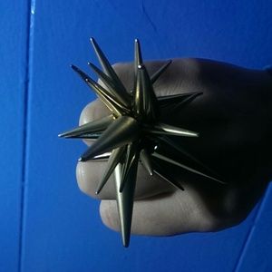 Gold spike ring