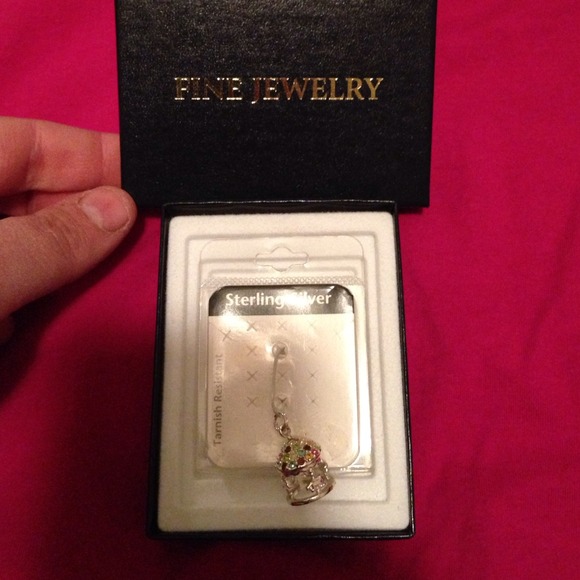 Charm - Picture 3 of 3