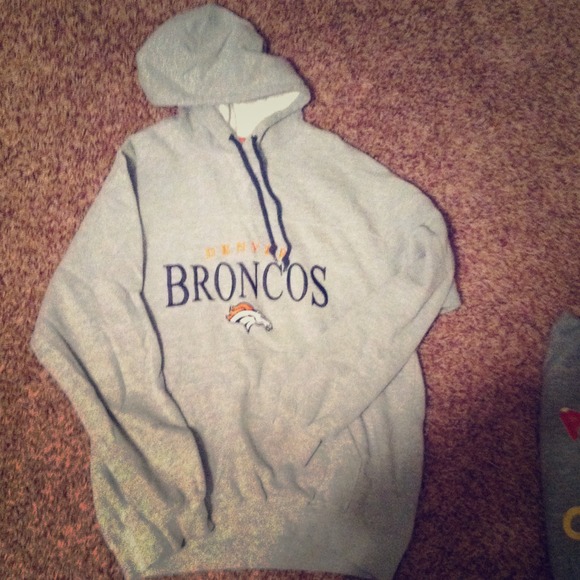 Denver Broncos sweatshirt