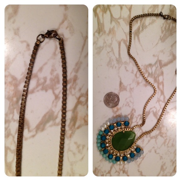 🚫Sold🚫🌟Host pick🌟 Anthro statement necklace! - Picture 4 of 4