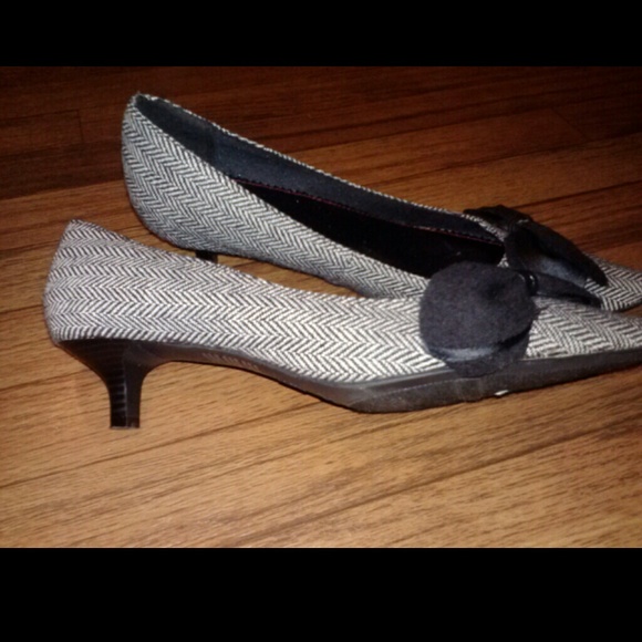 Black and Grey Tweed Heels - Picture 3 of 3