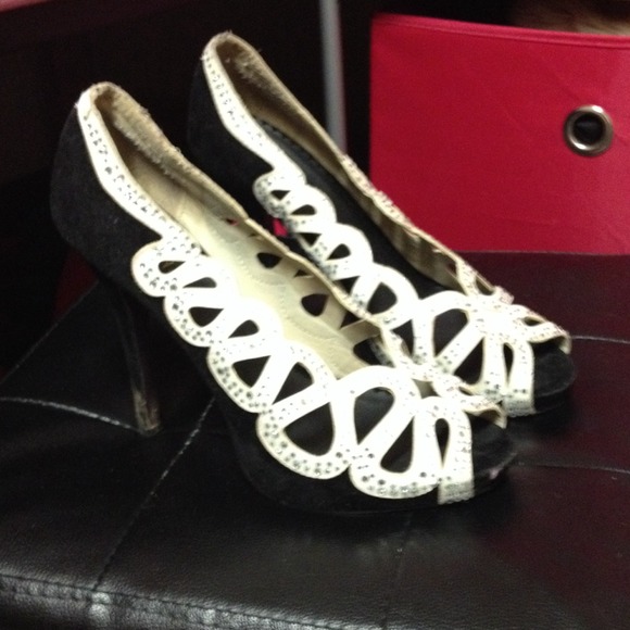 heels from amiclubwear.com