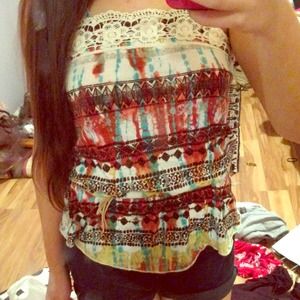 Tribal Print tank top. 🍂