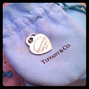 REDUCEDAuthentic Return to Tiffany heart tag charm
