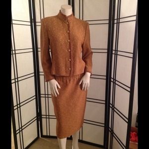 St. John Collection Skirt Suit Set 10/12