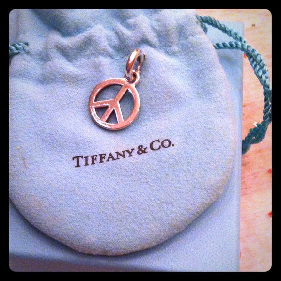 REDUCEDAuthentic Tiffany & Co. peace sign charm ✌️