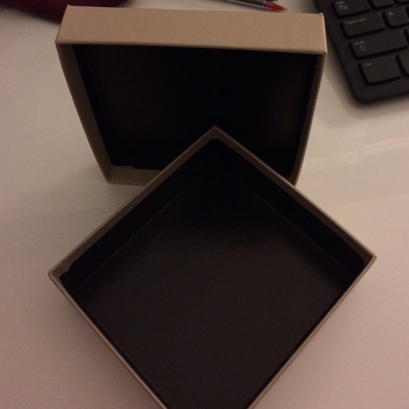 *SOLD!!!!'* Burberry box - Picture 2 of 2