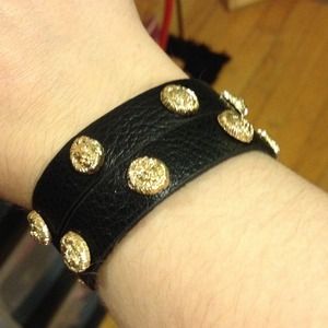 Black leather twist bracelet with lion face new!!