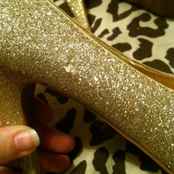 shoes - Picture 4 of 4