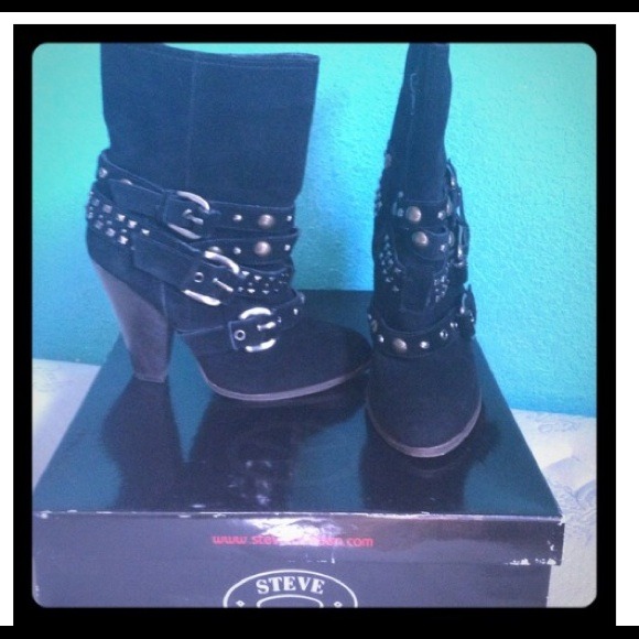 Steve Madden studded suede size 7 boots