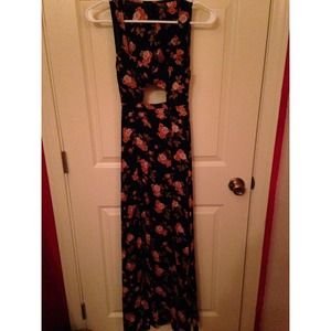 Brandy ❤️ Melville floral maxi dress