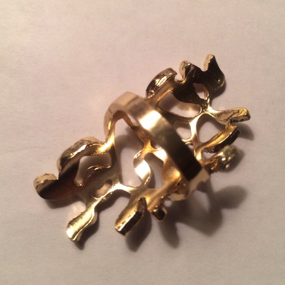 Leaf Gold Ring with Crystals size 7 - Picture 3 of 3