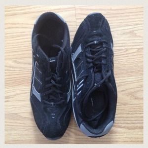 *reserved for @kimberlyj12* Black Champion 8.5