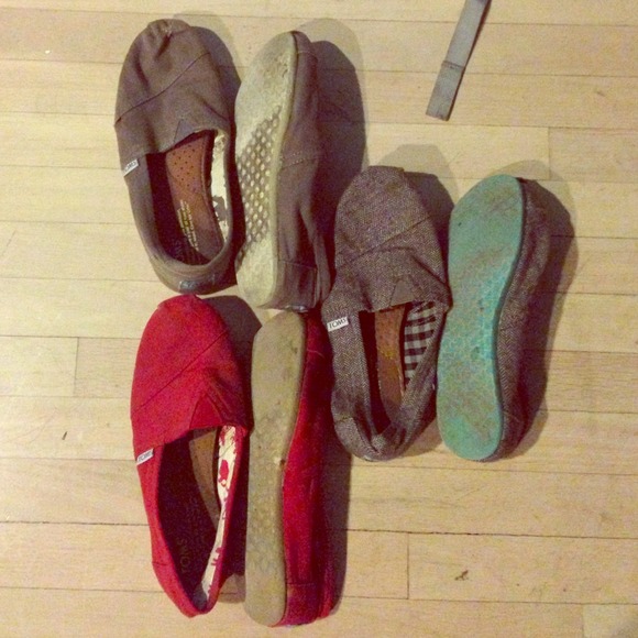 Toms collection ON HOLD
