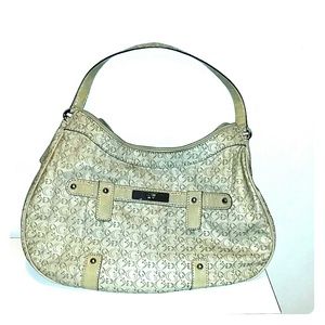 New without tag guess handbag!