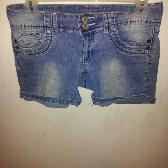 Light wash denim shorts.