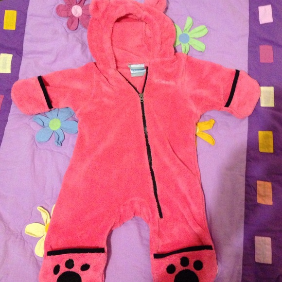 Columbia baby girl suit