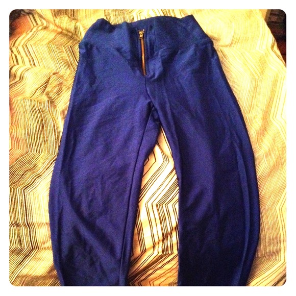 Bright blue leggings