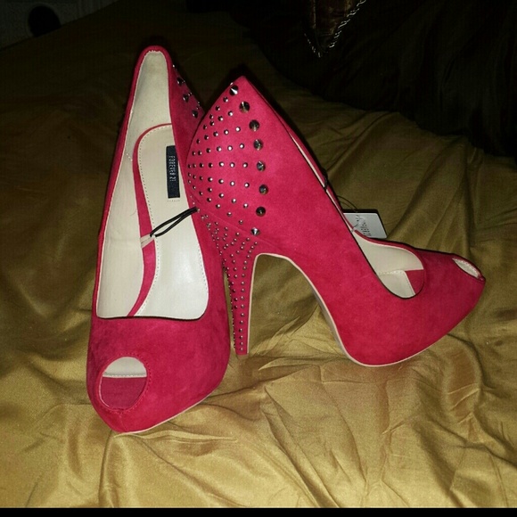 Forever 21 red shoes