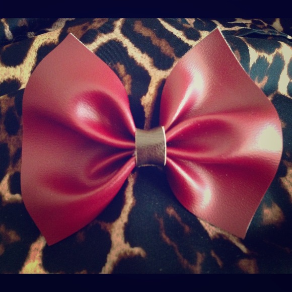 Leather hair bow