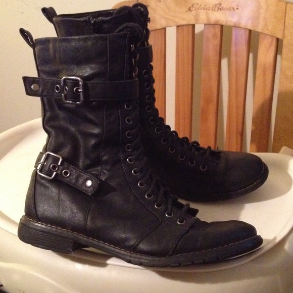 Black boots used