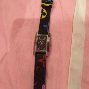 Lv watch