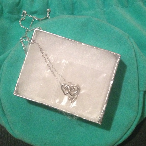 ❌SOLD IN BUNDLE❌Two Hearts Diamond Necklace❌SOLD❌