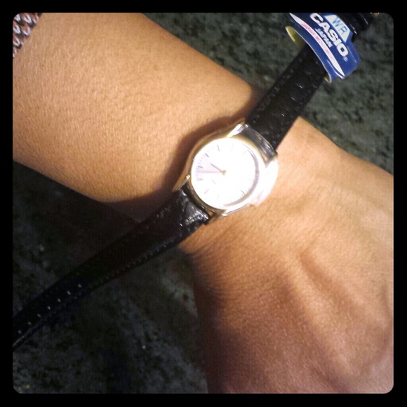 Woman's leather watch