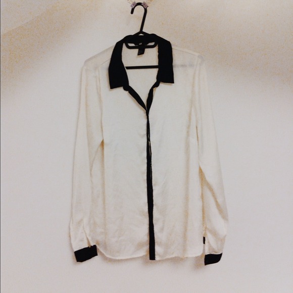 Black and white collar shirt. Satin feel.