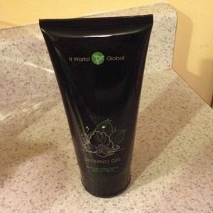 IT WORKS GLOBAL defining gel