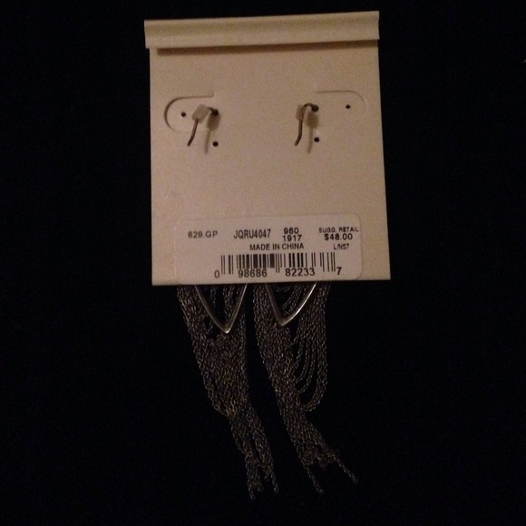 🚫sold out🚫Silver tone dangling earrings! 😍😍 - Picture 2 of 4