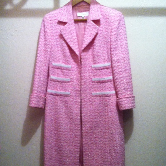 Escada V-DAY Perf dress suit 💕 - Picture 4 of 4