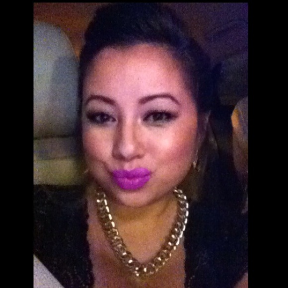 💖MEET YOUR BUYER/SELLER!!💖 - Picture 2 of 4