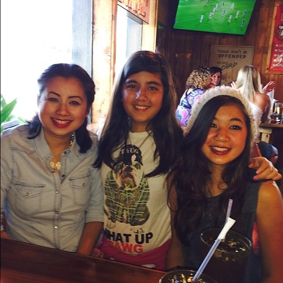 💖MEET YOUR BUYER/SELLER!!💖 - Picture 3 of 4