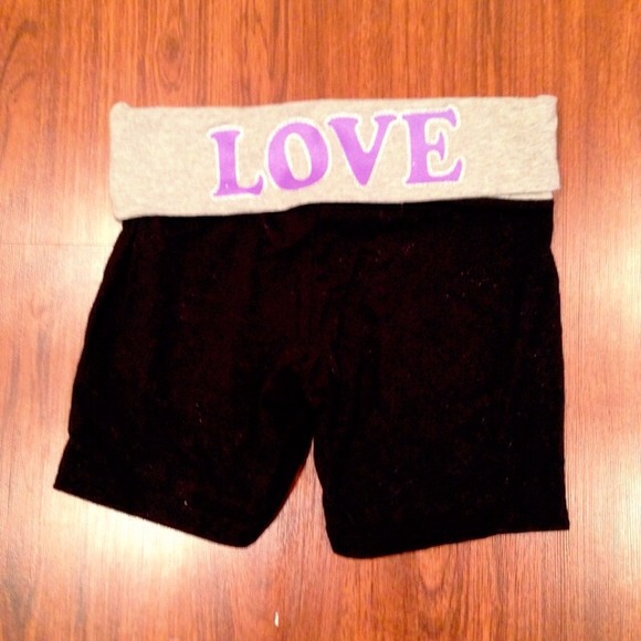 Yoga Shorts - Picture 2 of 3